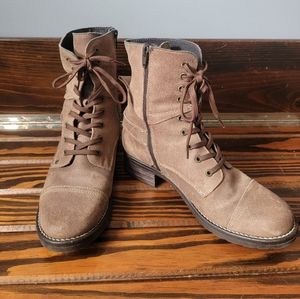 Taos Crave boots